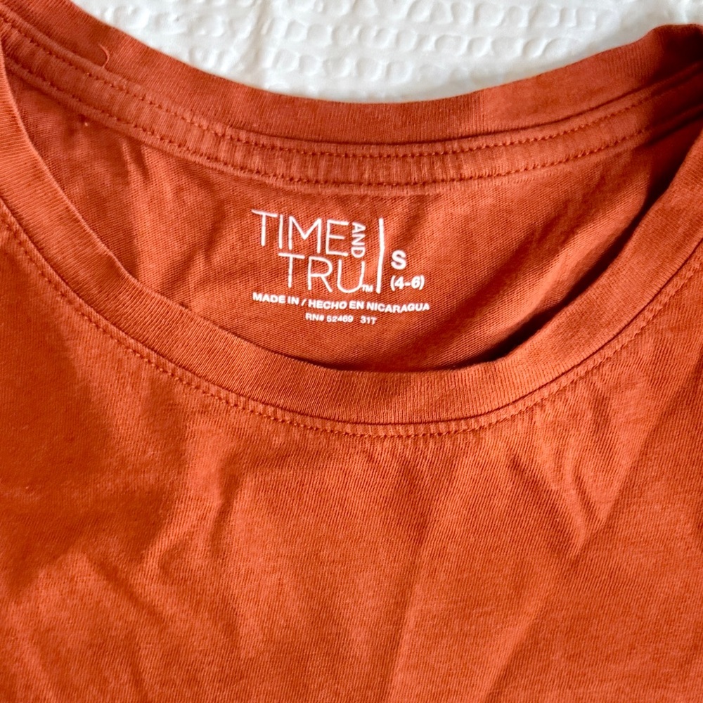 Time & Tru Rust Long Sleeve Basic Tee | Size S (4–6) - Picture 3 of 4